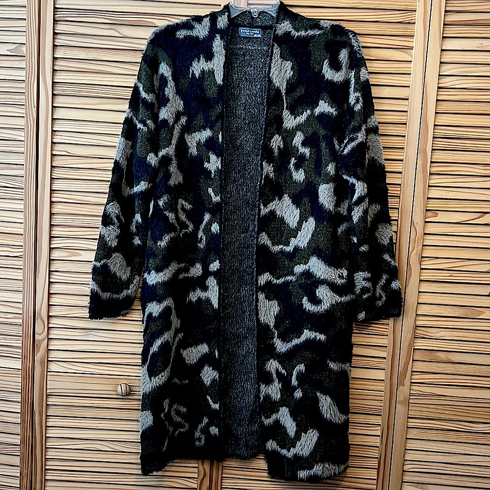 Camouflage Cardigan - 2XL/3XL